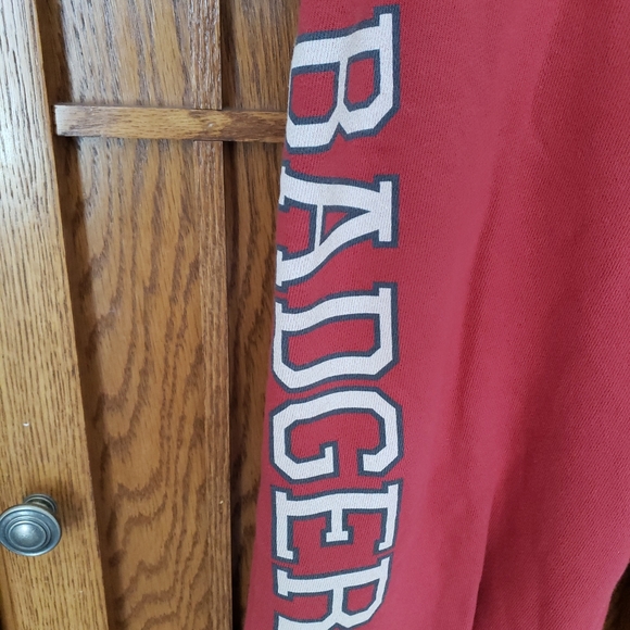 Women's Wisconsin Badgers Red Sweatpants Sz. M - Picture 2 of 5
